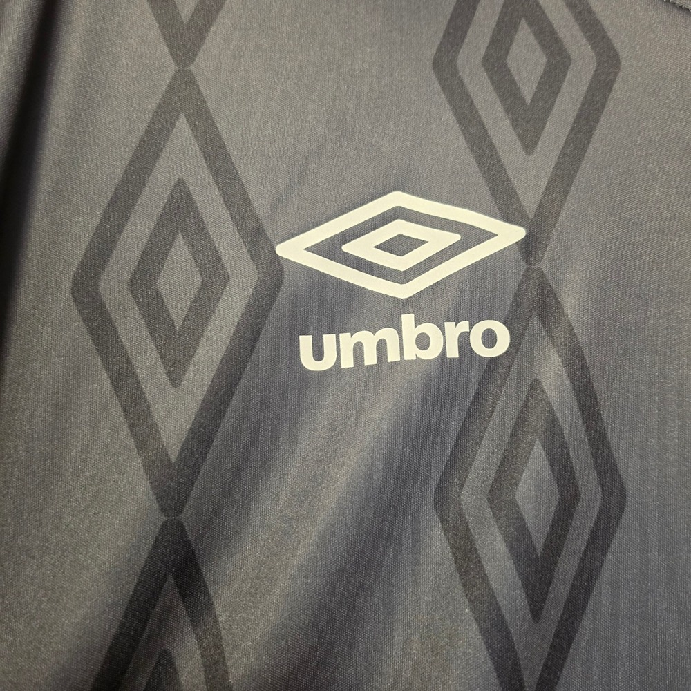Umbro Spain Soccer Jersey Diamond Print Football 2026 Charcoal Grey Red Large - Picture 3 of 8